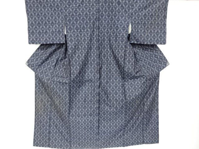 アンティーク　絣柄織出し米沢紬着物